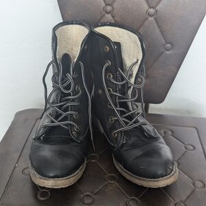 Bongo combat boots